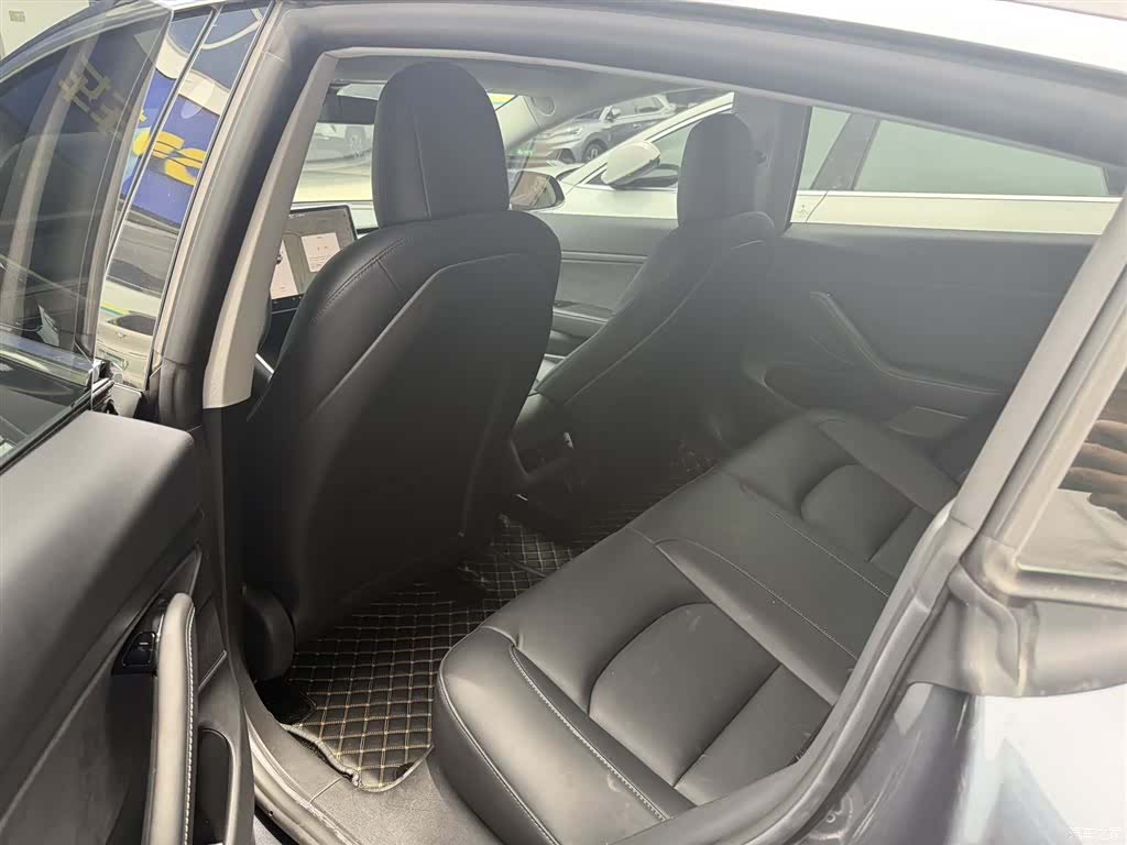 Tesla Model 3, 2020 6