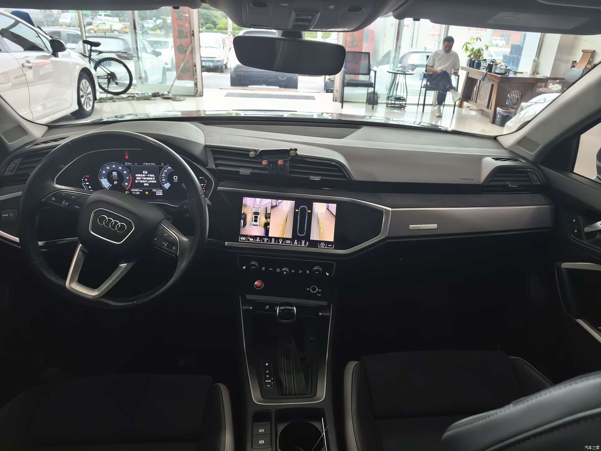 Audi Q3, 2022 9