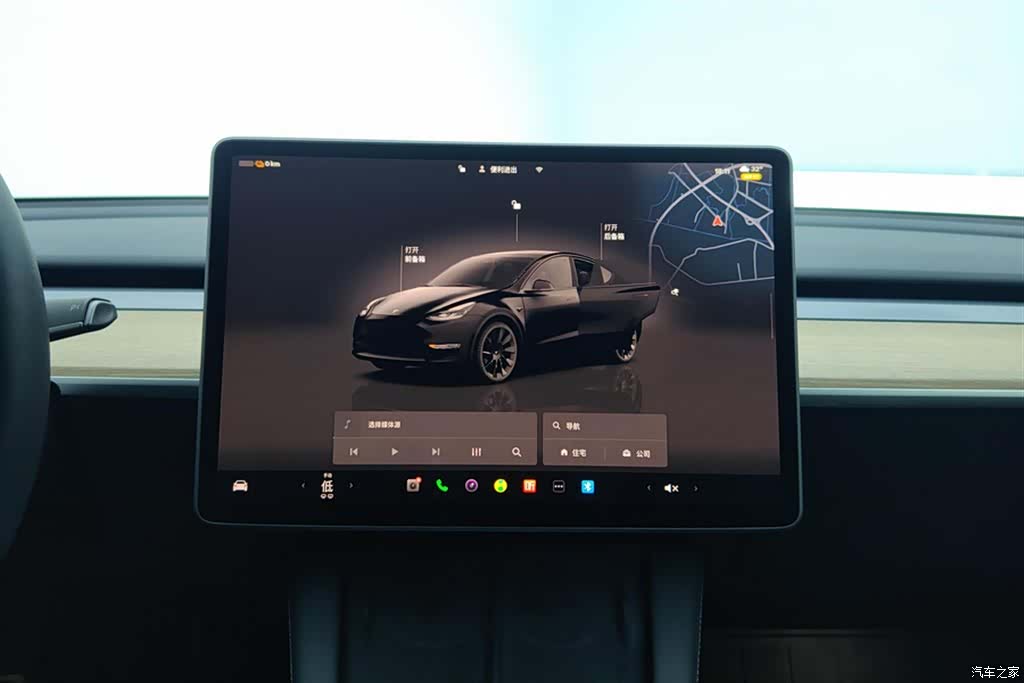Tesla Model Y, 2023 13