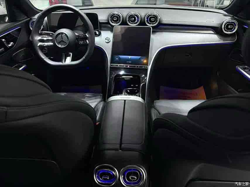 Mercedes-Benz C-Class, 2024 8