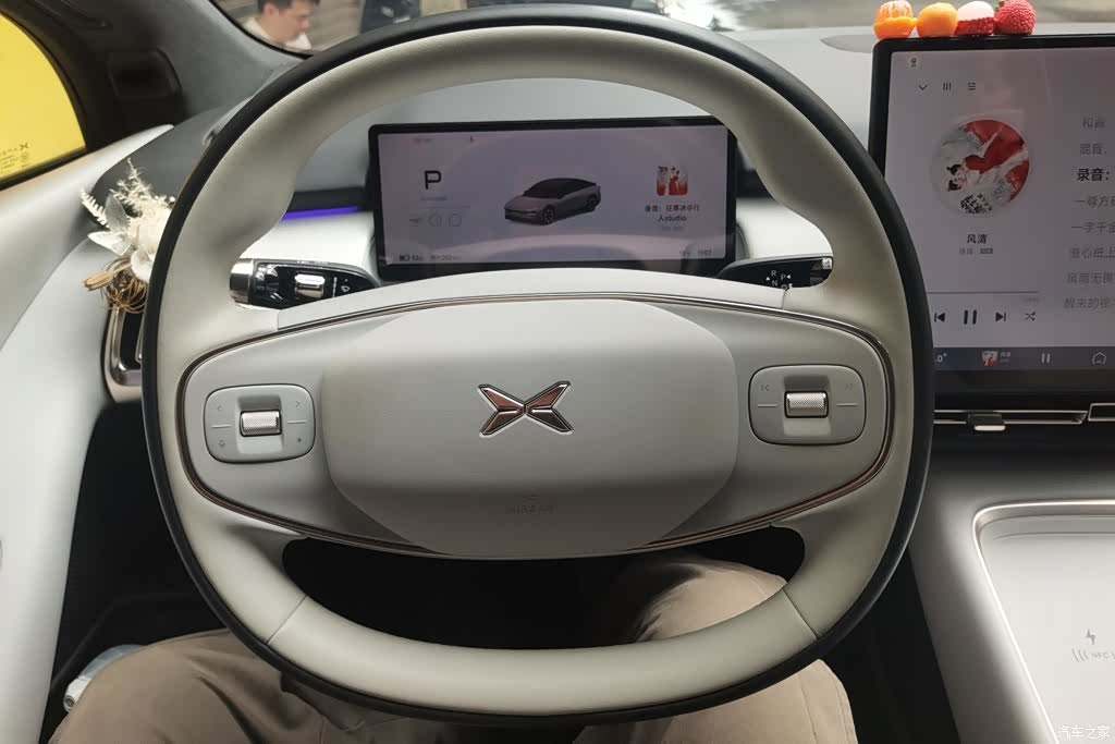 Xpeng P7, 2025 15