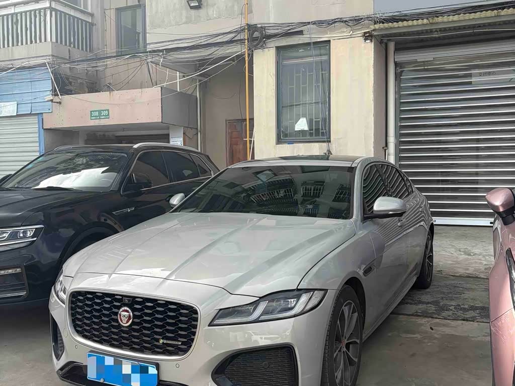 Jaguar XFL