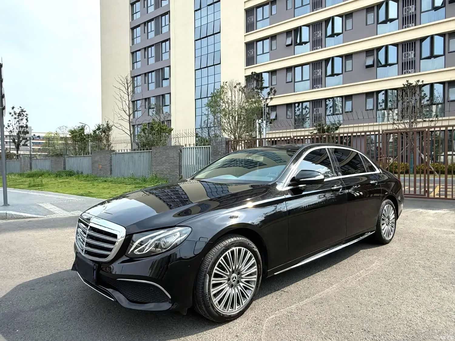Mercedes-Benz E-Class, 2018 1