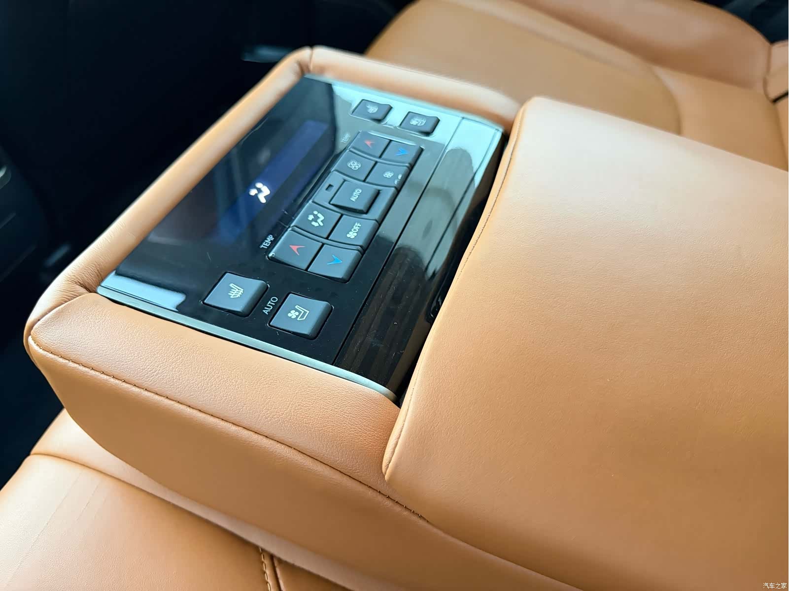 Lexus LX, 2019 20
