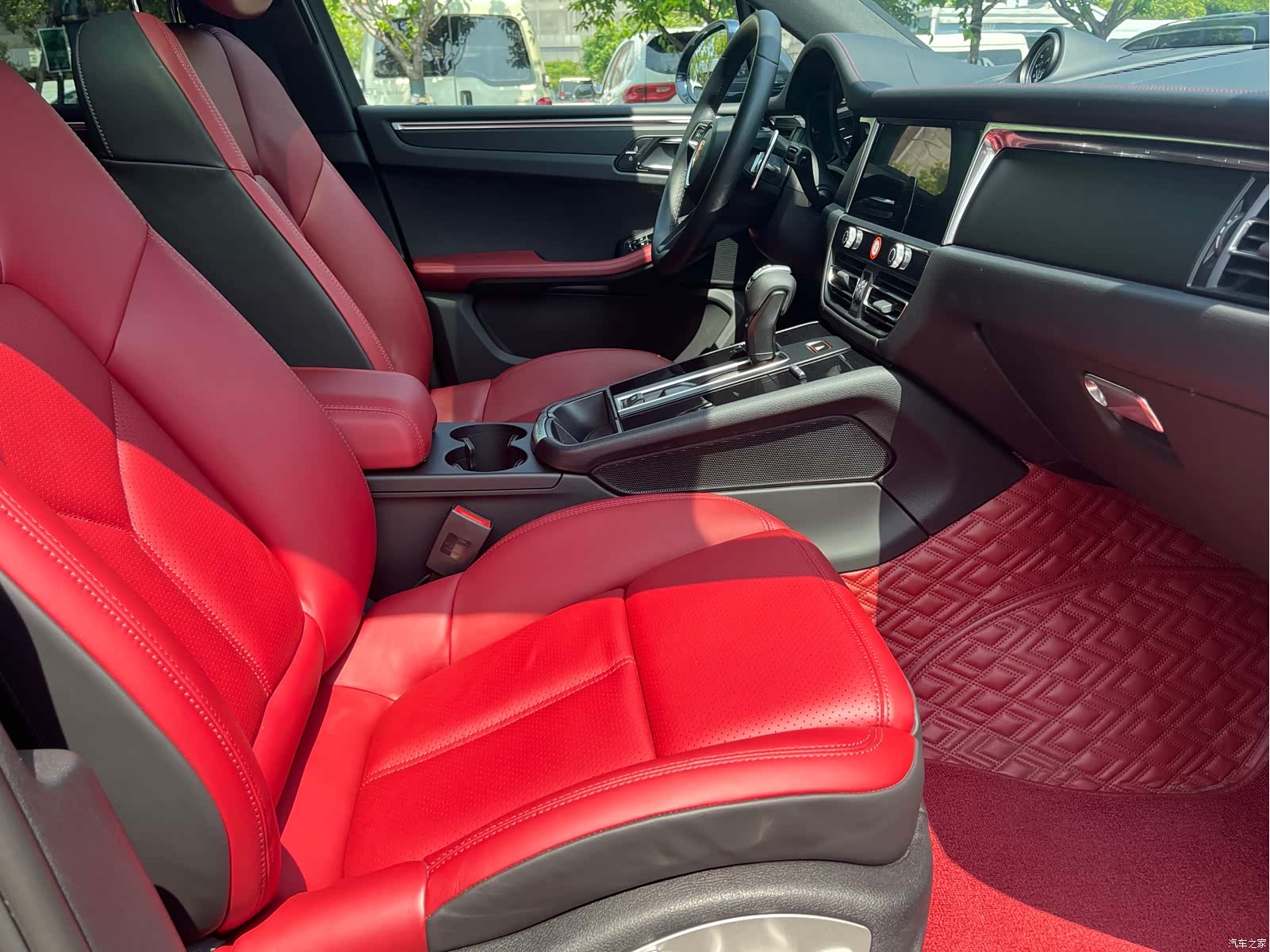 Porsche Macan, 2023 8