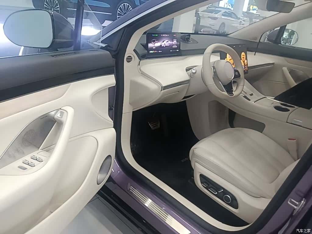 Luxeed R7, 2025 16
