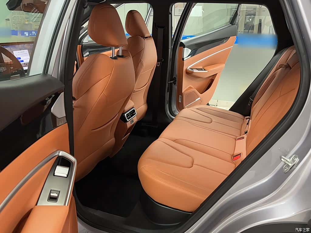 Geely Boyue, 2026 22