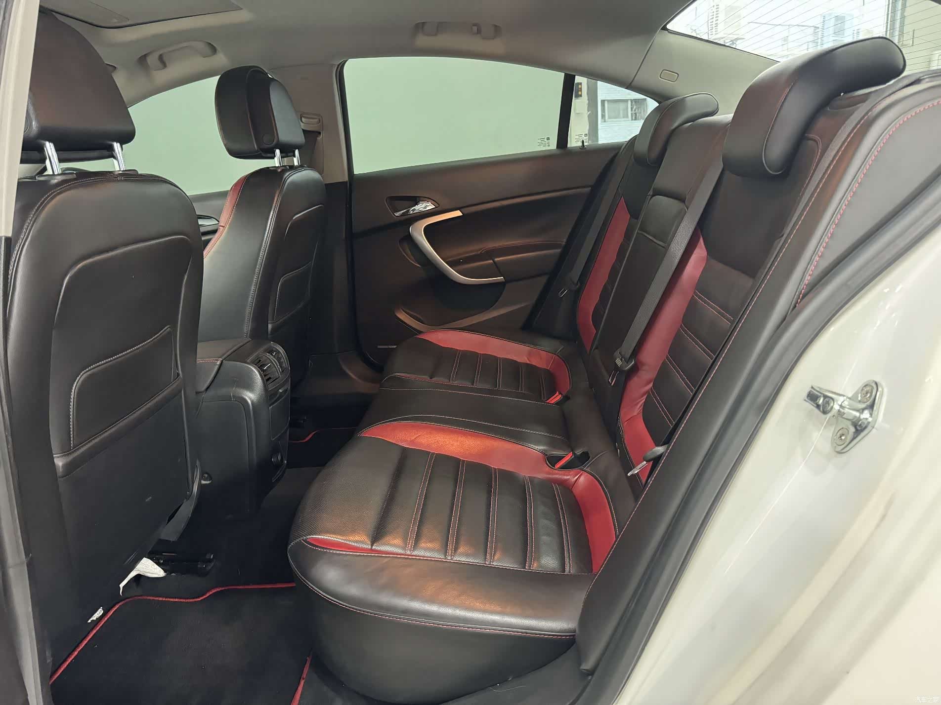 Buick Regal, 2012 4