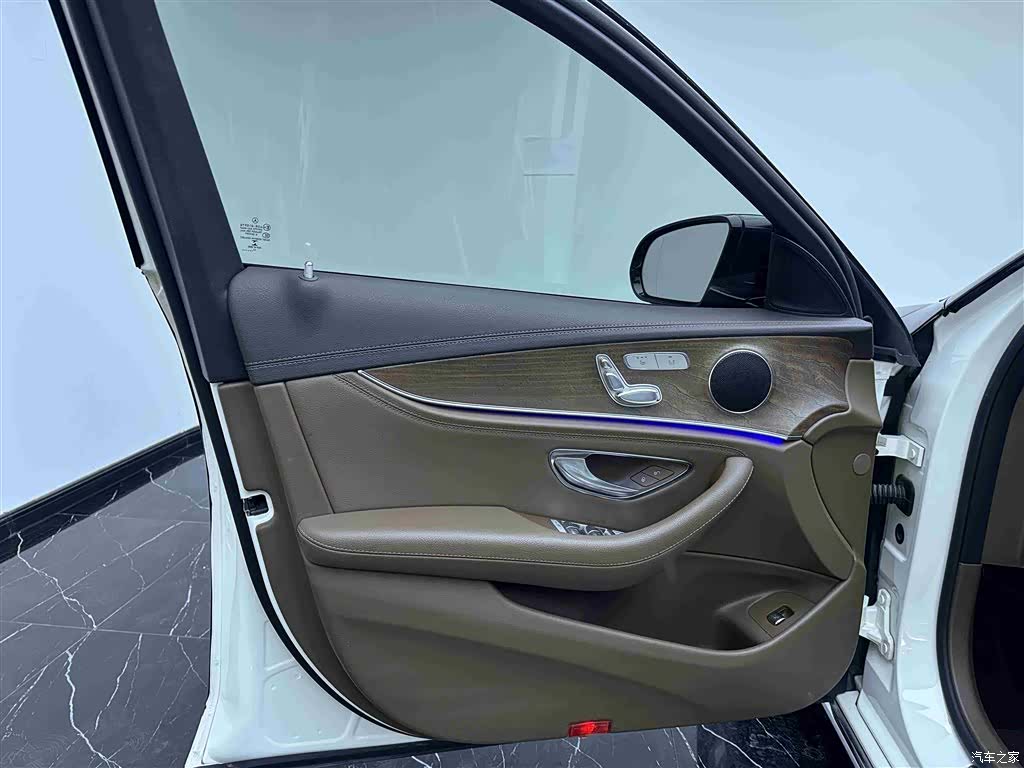 Mercedes-Benz E-Class, 2017 17
