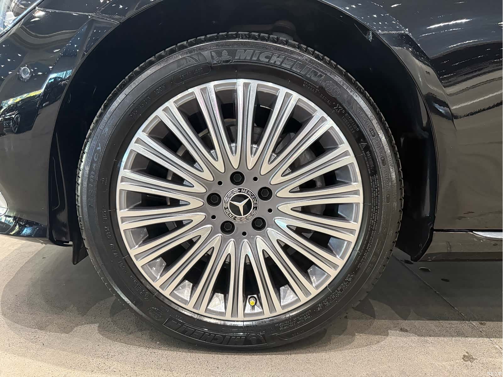 Mercedes-Benz E-Class, 2022 16