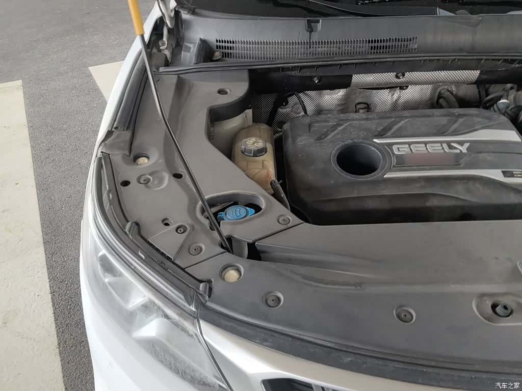 Geely X6, 2019 21
