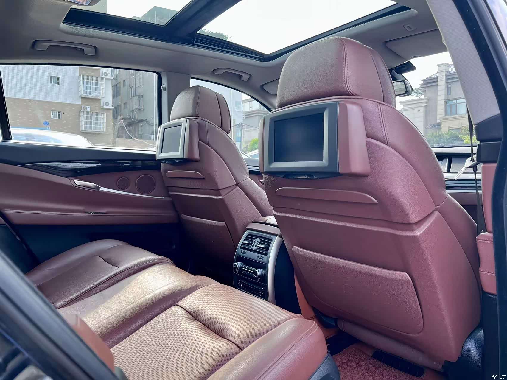 BMW 5 Series, 2012 15