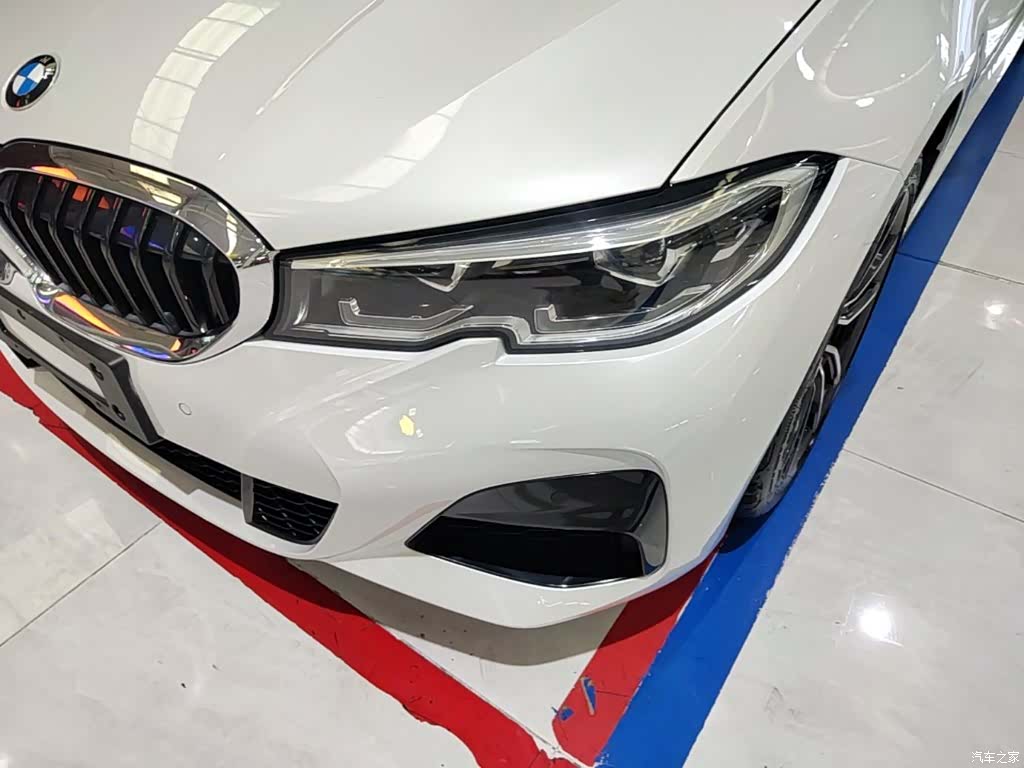 BMW 3 Series, 2022 24