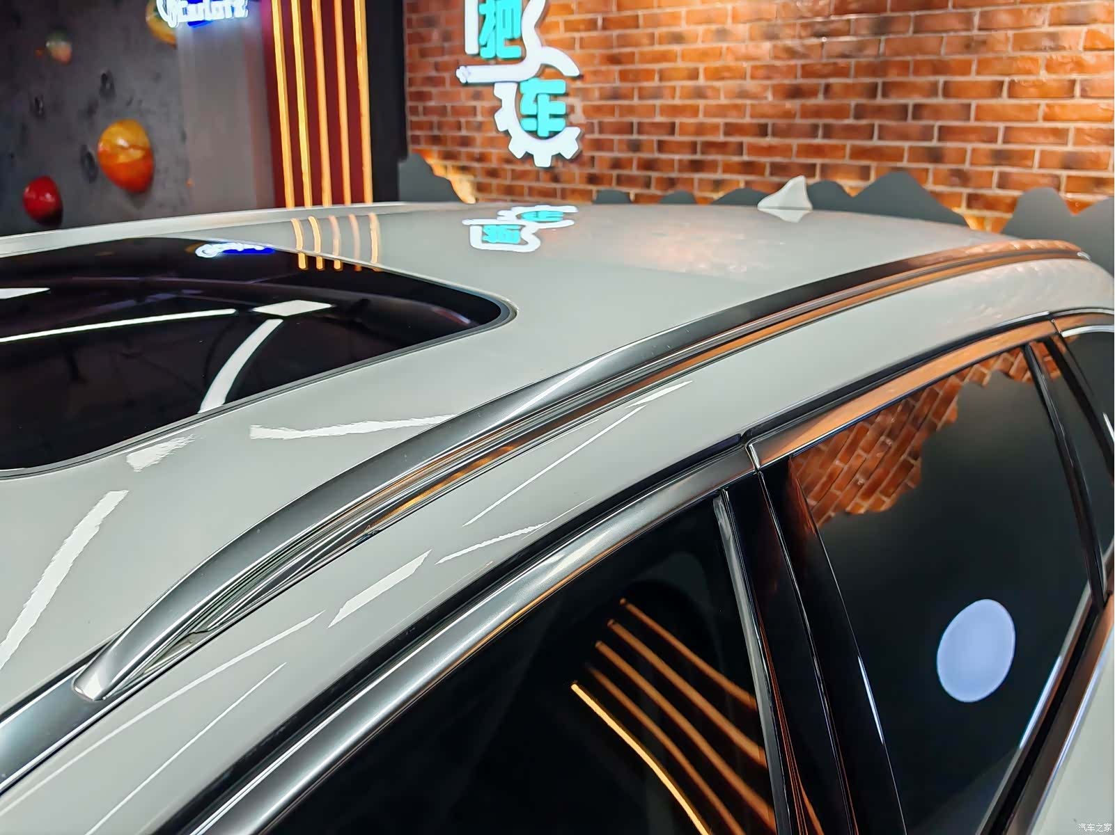 Jaguar XF, 2015 9