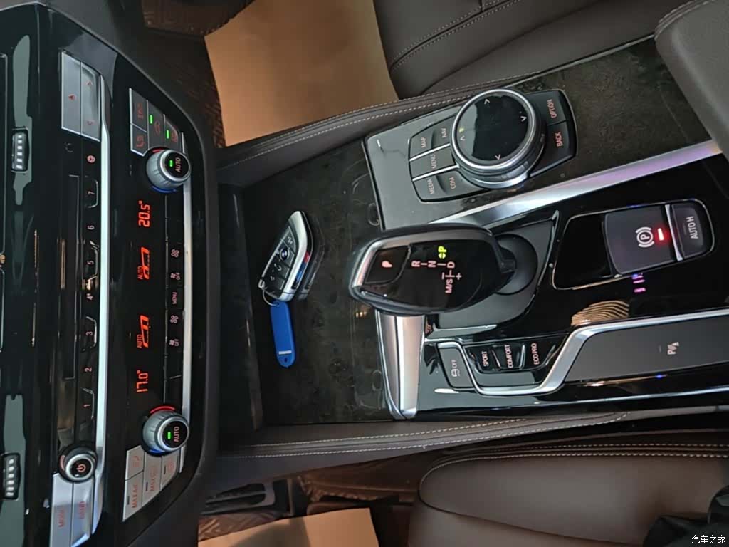 BMW 5 Series, 2019 14