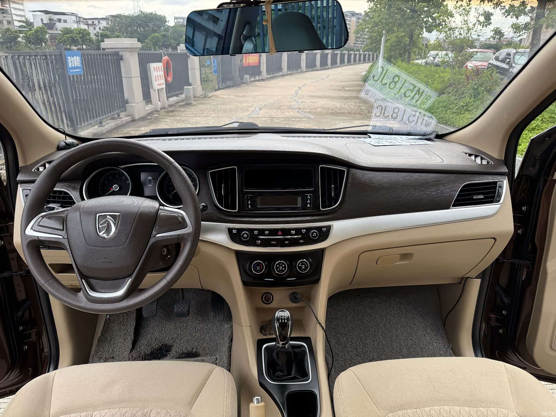 Wuling 730, 2018 4