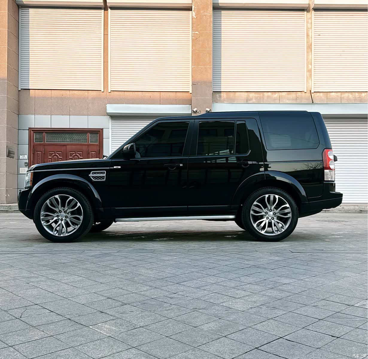 Land Rover Discovery, 2011 8
