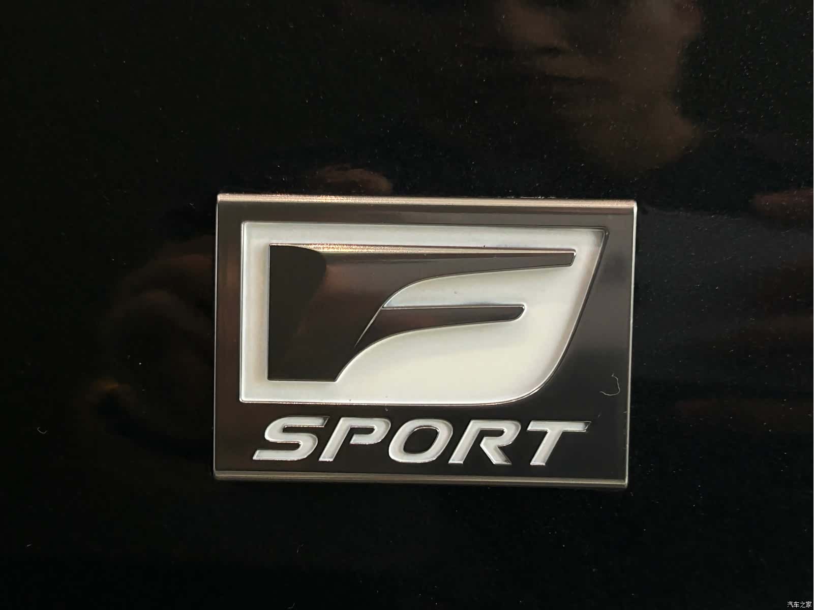 Lexus ES, 2022 11