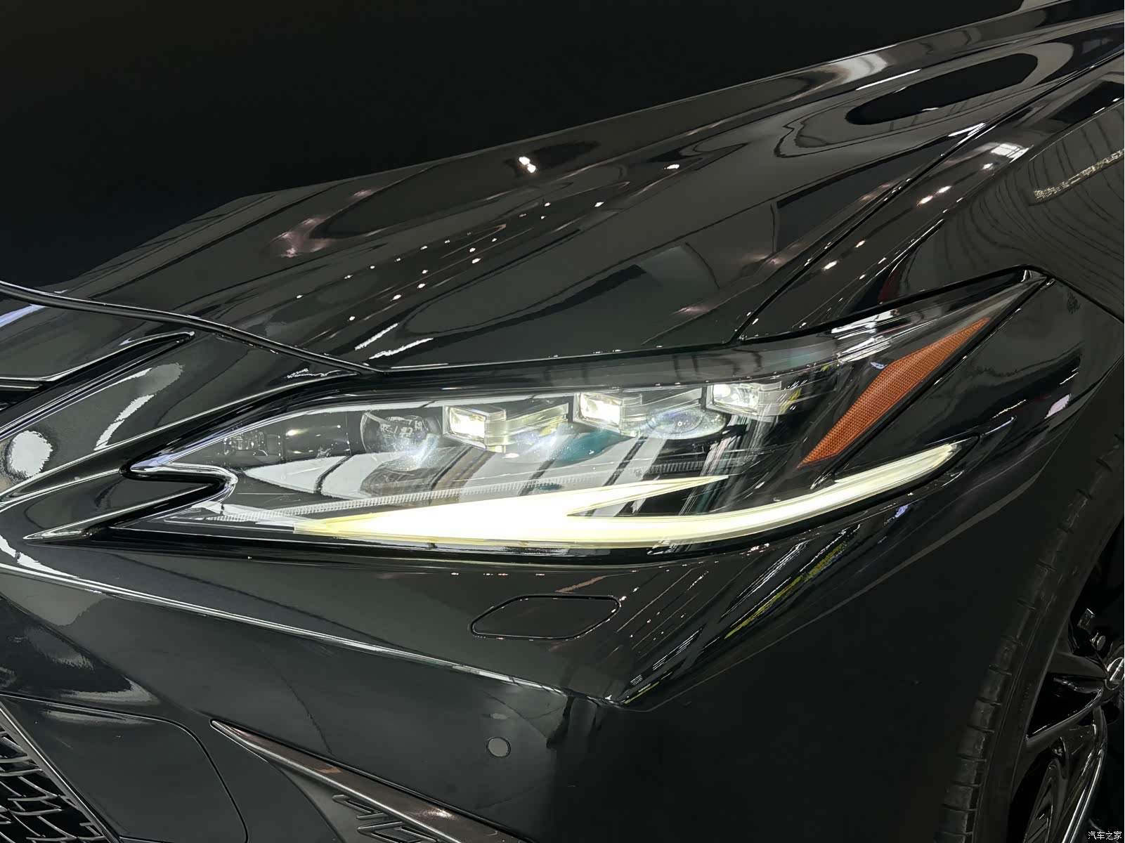 Lexus ES, 2022 24