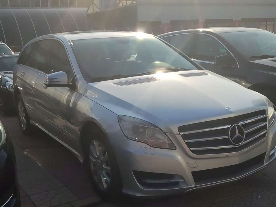Mercedes-Benz R-class