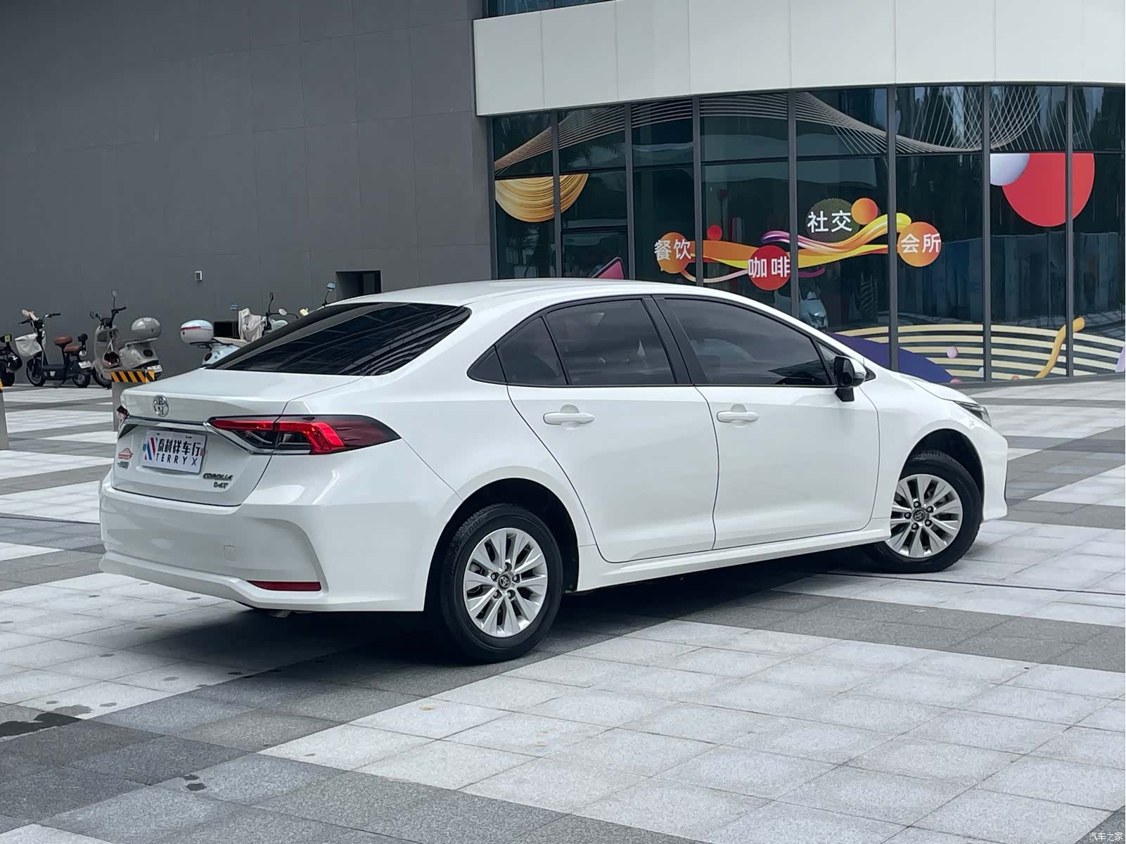 Toyota Corolla, 2023 3