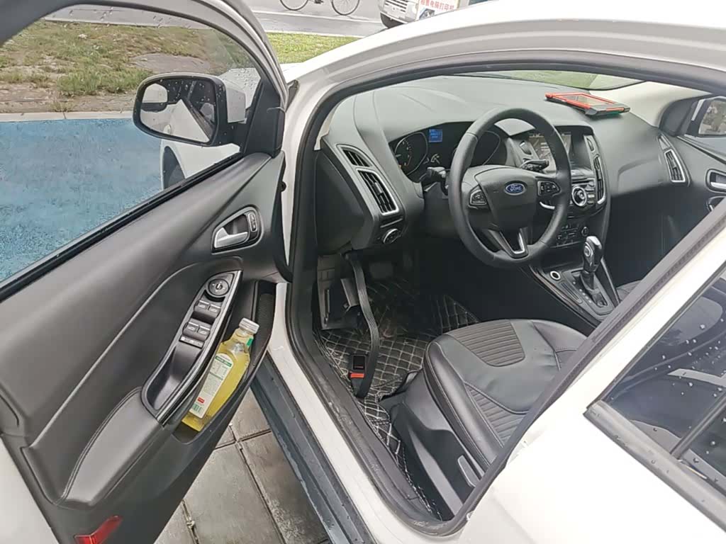 Ford Focus, 2016 16