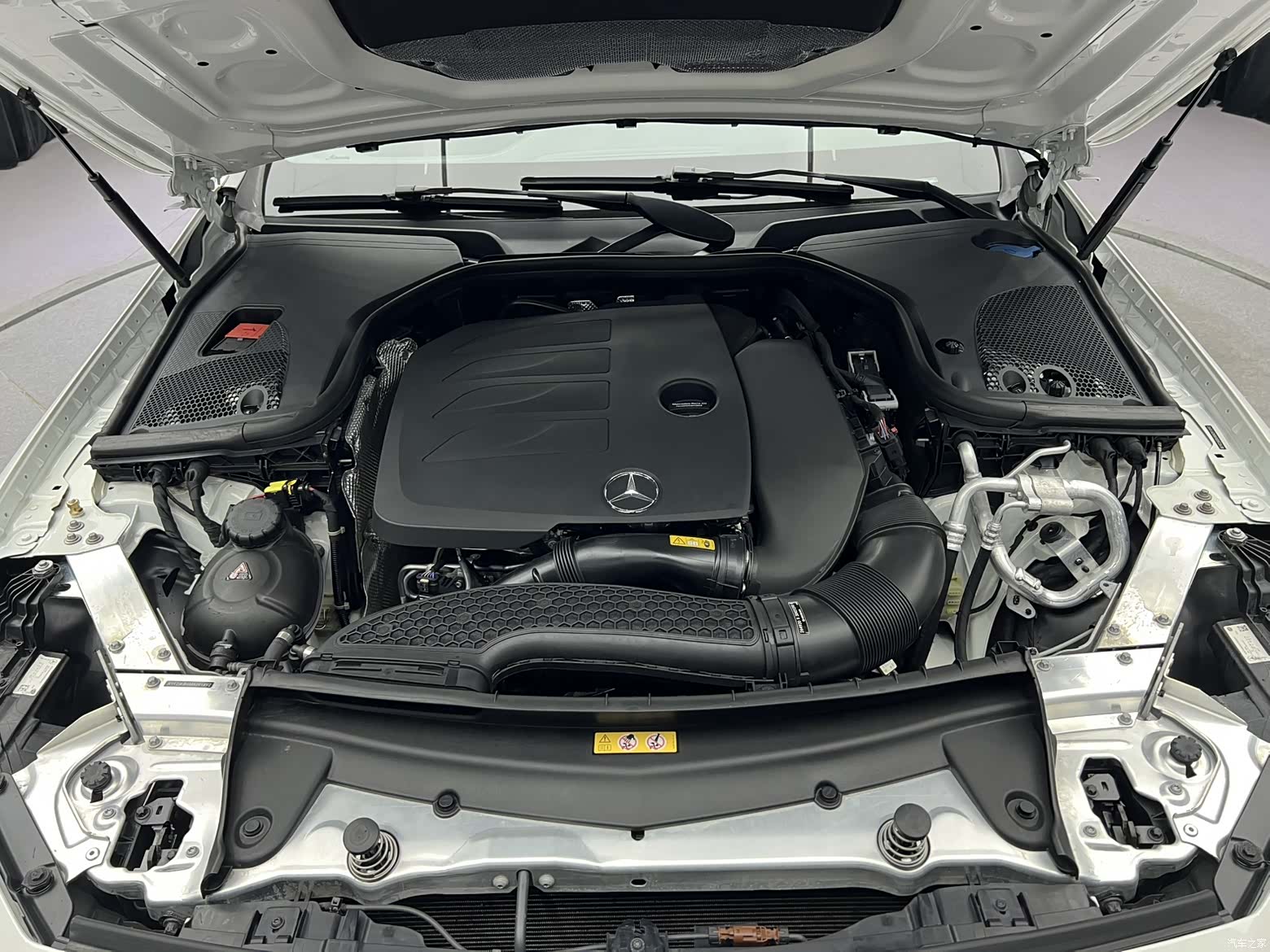 Mercedes-Benz CLS, 2021 16