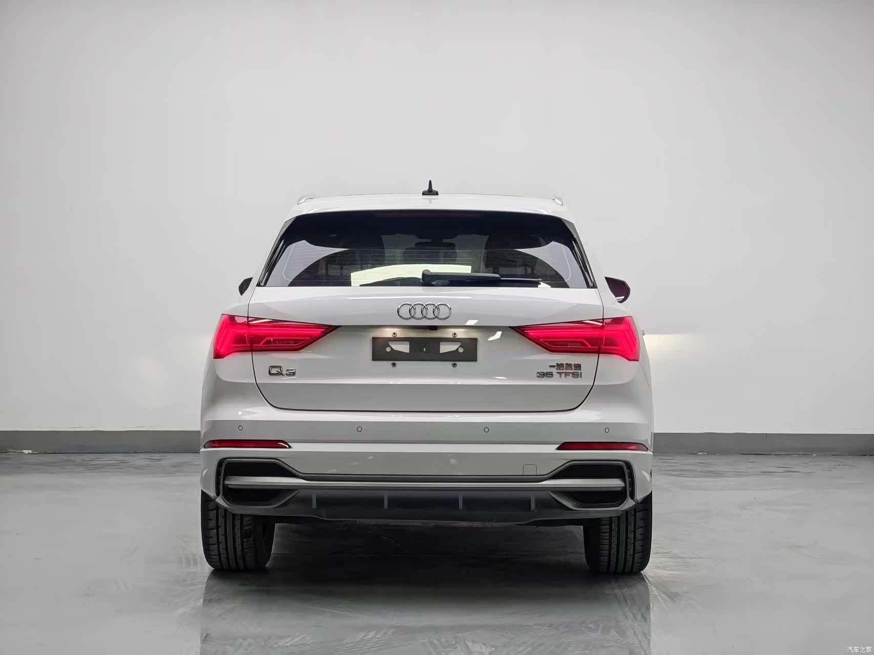 Audi Q3, 2022 все фото
