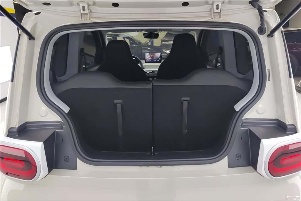 Wuling MINIEV, 2024 4