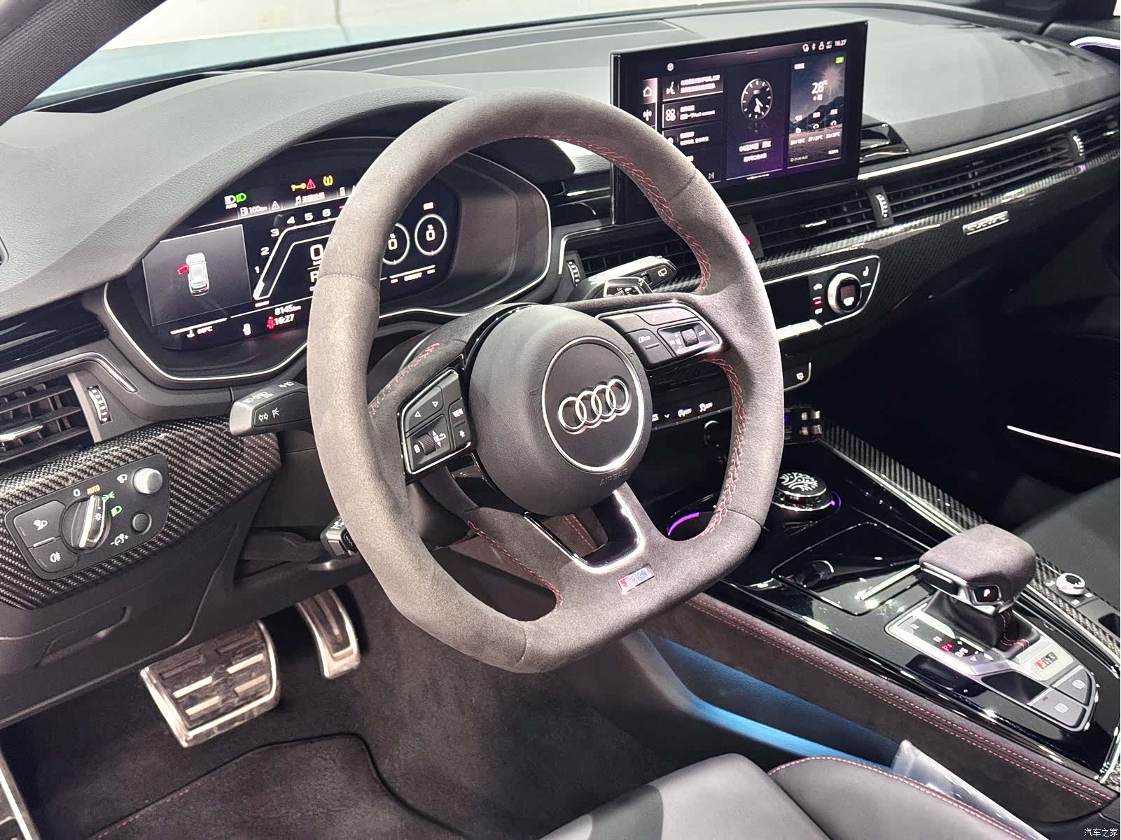 Audi RS4, 2025 13