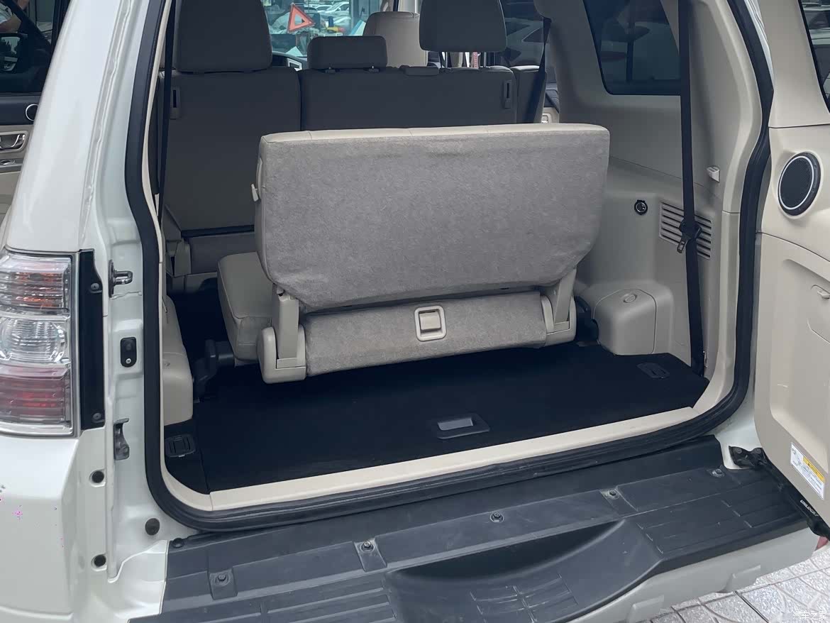 Mitsubishi Pajero, 2018 13