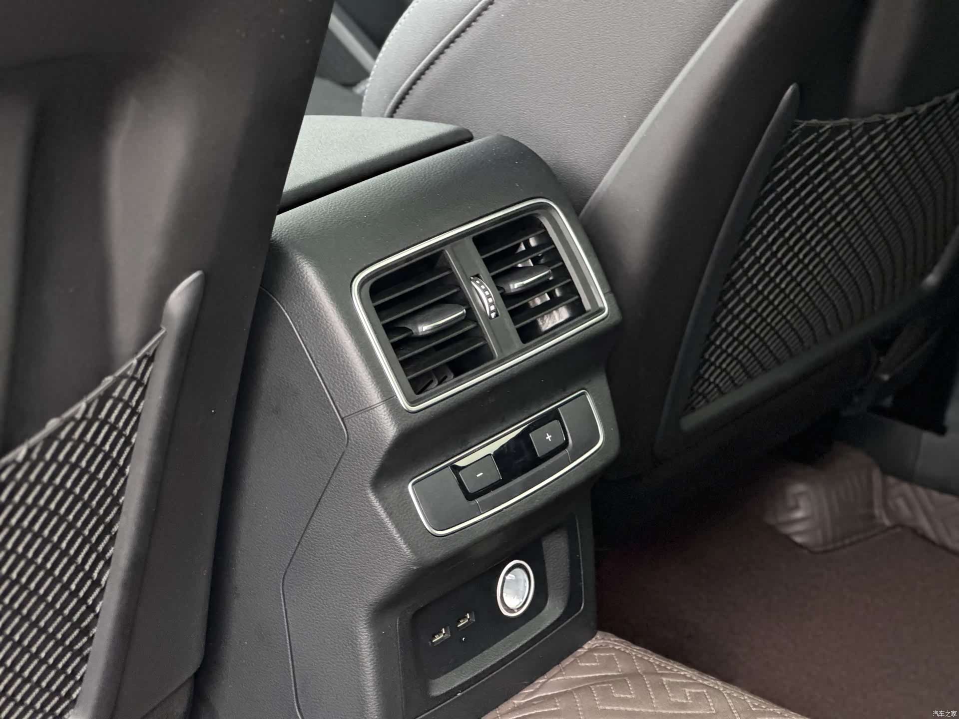 Audi Q5L, 2022 15