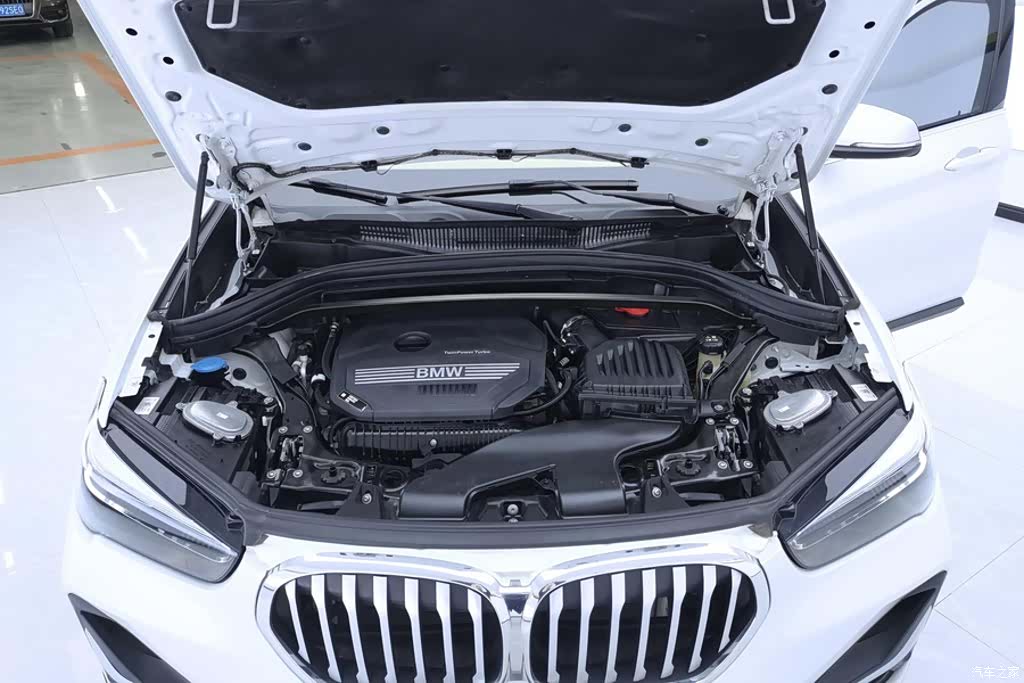 BMW X1, 2023 10