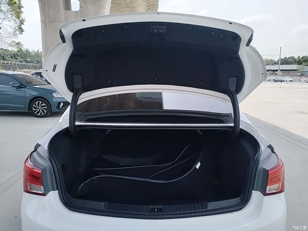 Buick Verano, 2019 19