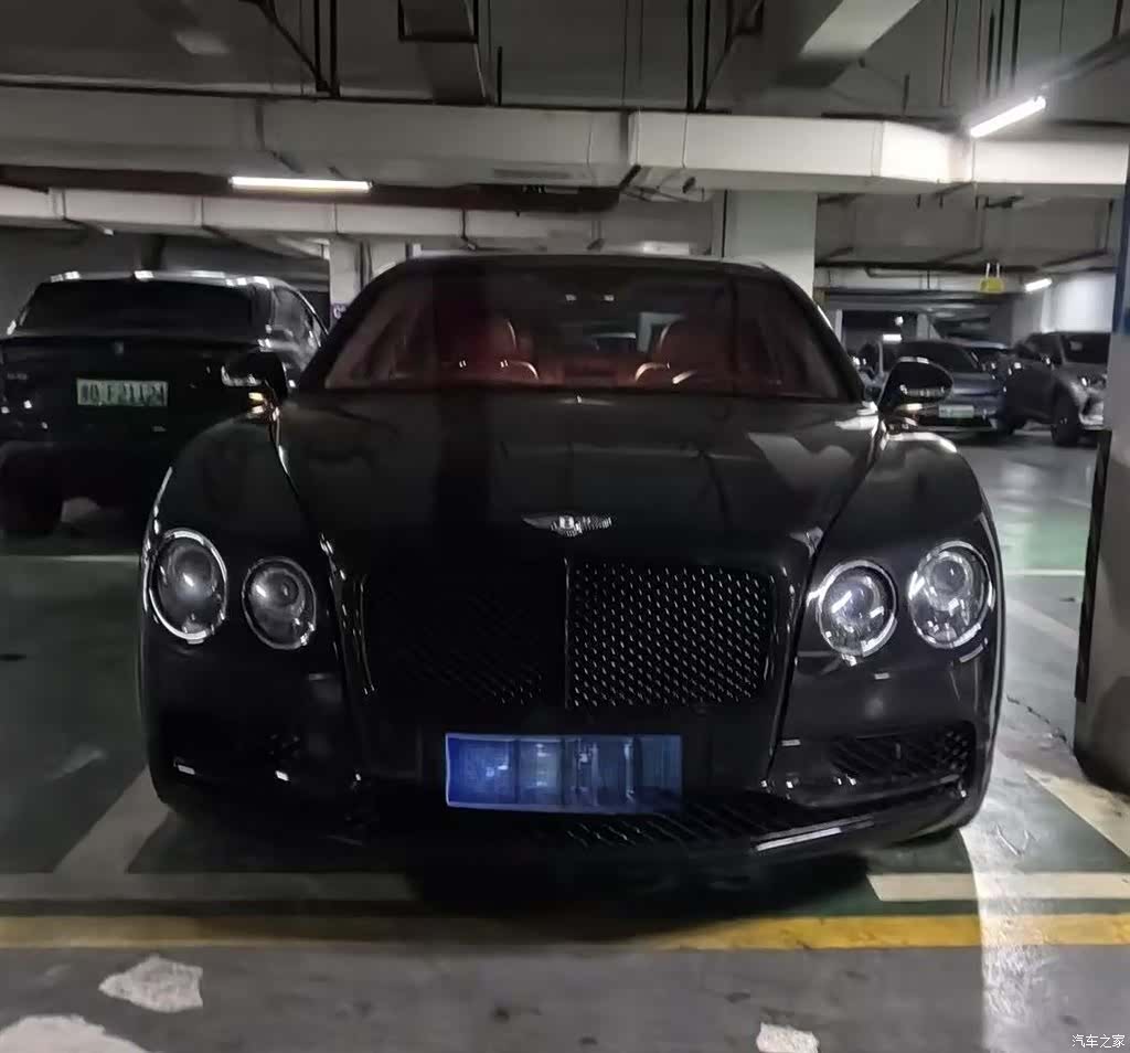 Bentley Flying Spur, 2017 2