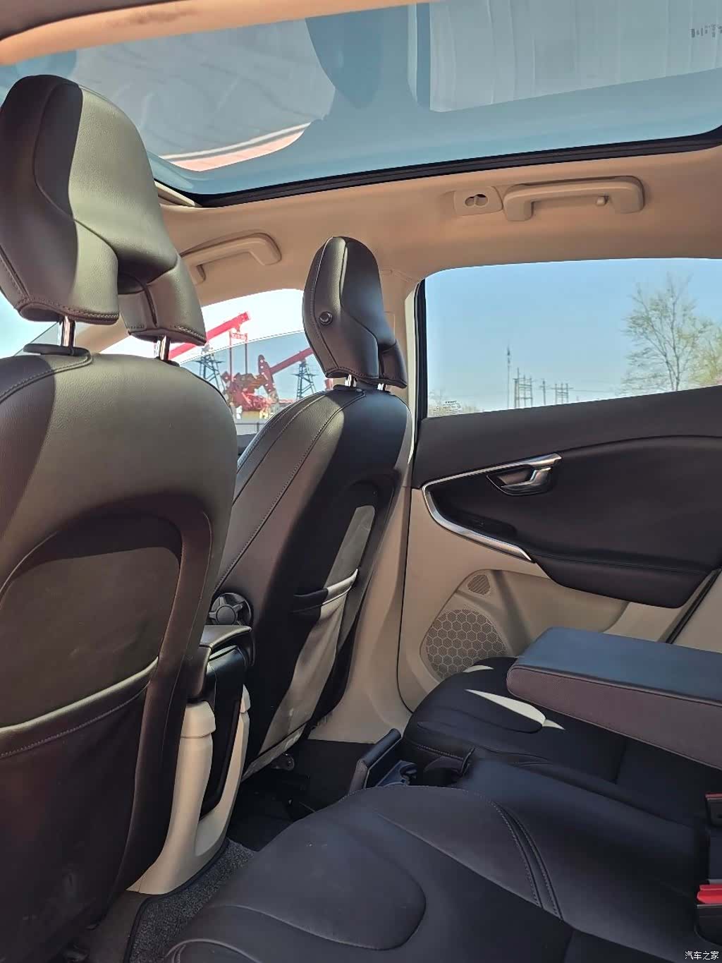 Volvo V40, 2013 6