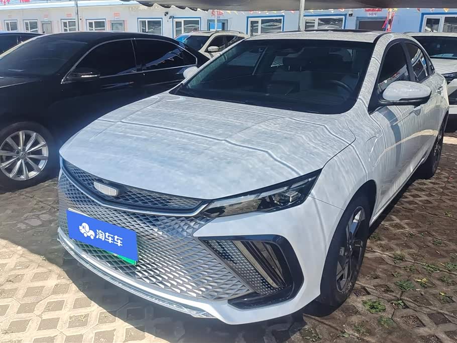 Geely EmgrandL HiP