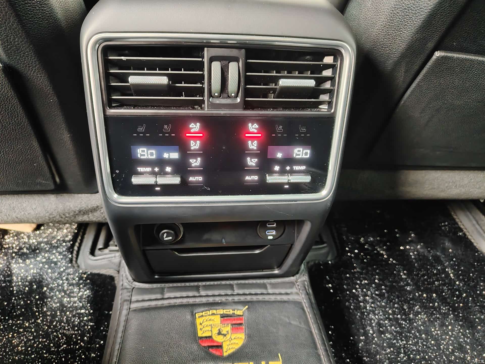 Porsche Cayenne, 2022 13