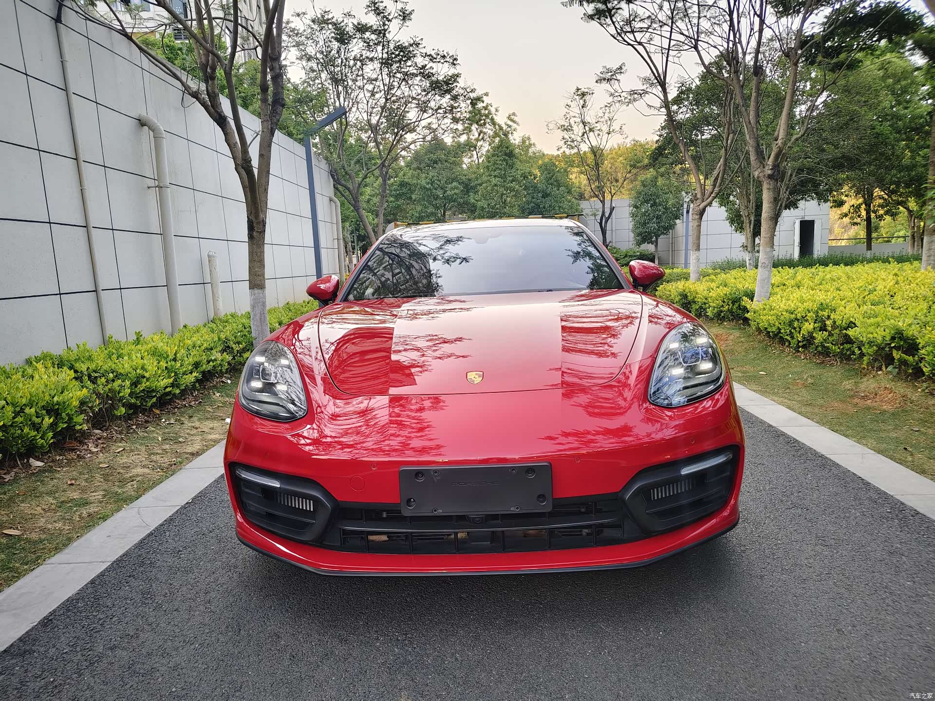 Porsche Panamera, 2022 2