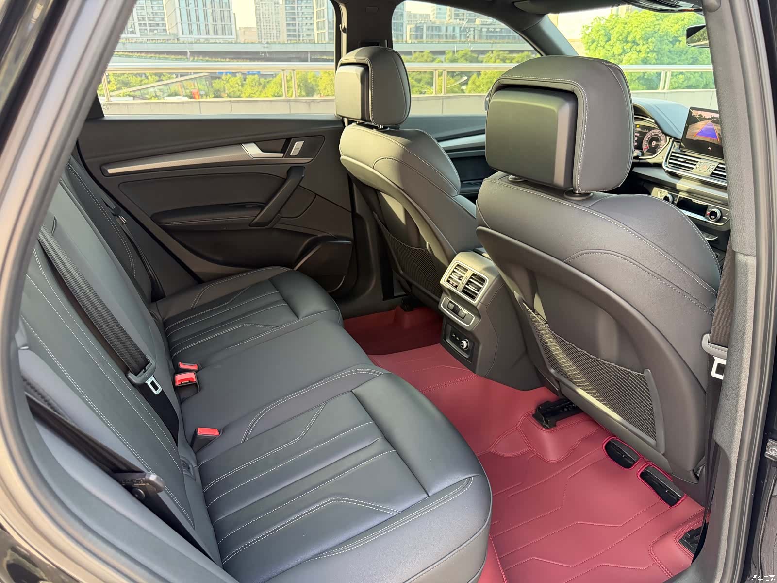 Audi Q5L, 2023 8