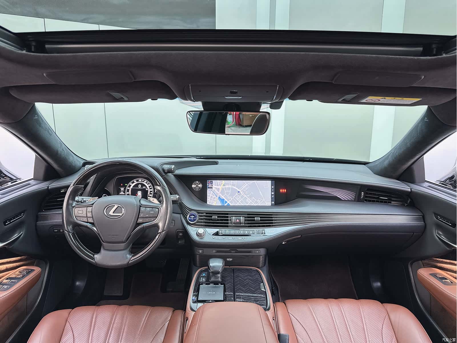 Lexus LS, 2019 7