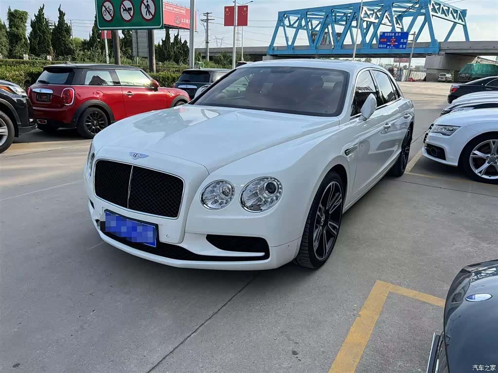 Bentley Flying Spur, 2017 1