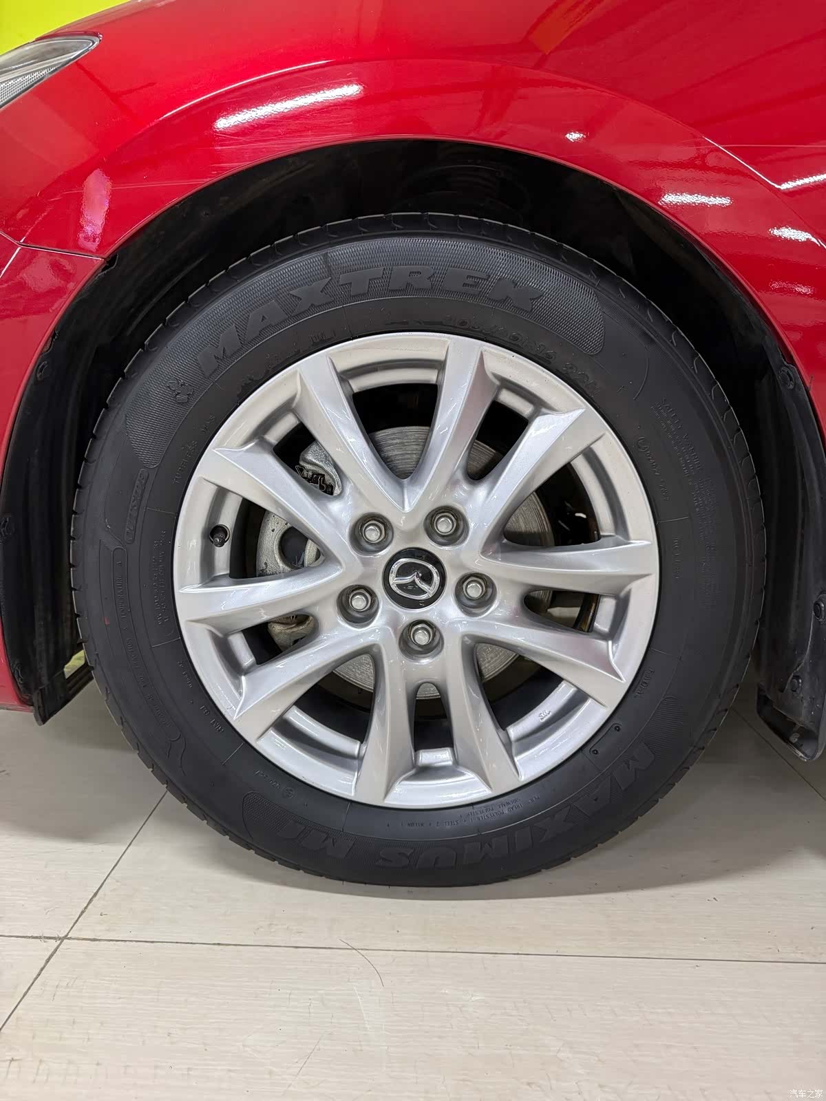 Mazda Mazda3, 2015 8