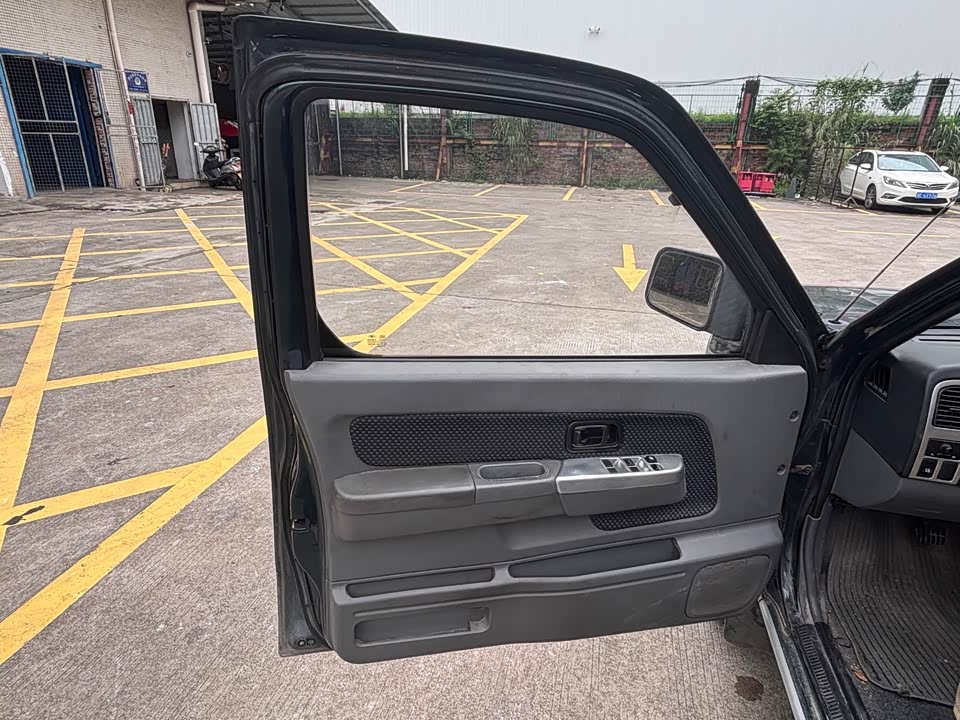 Dongfeng Ruiqi