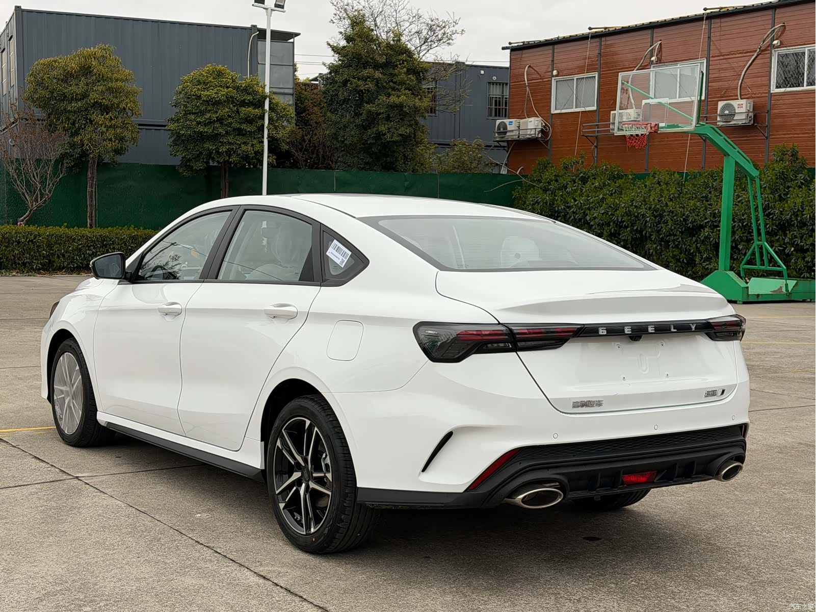 Geely Binray, 2026 13