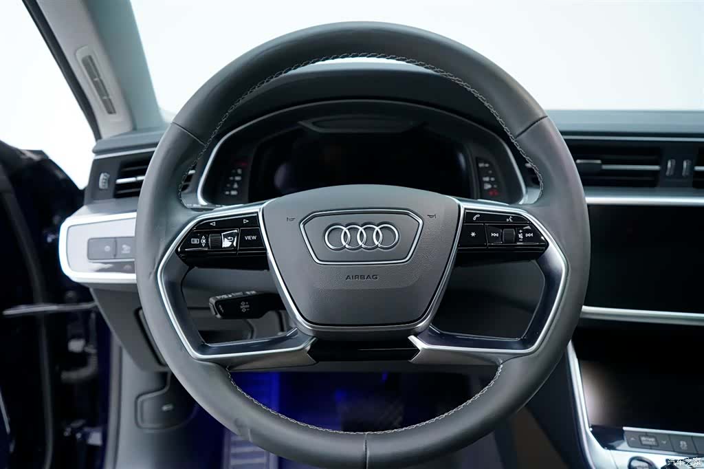 Audi A7L, 2023 21