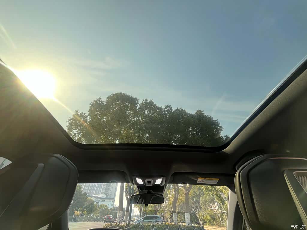 Changan UNI-V, 2022 13