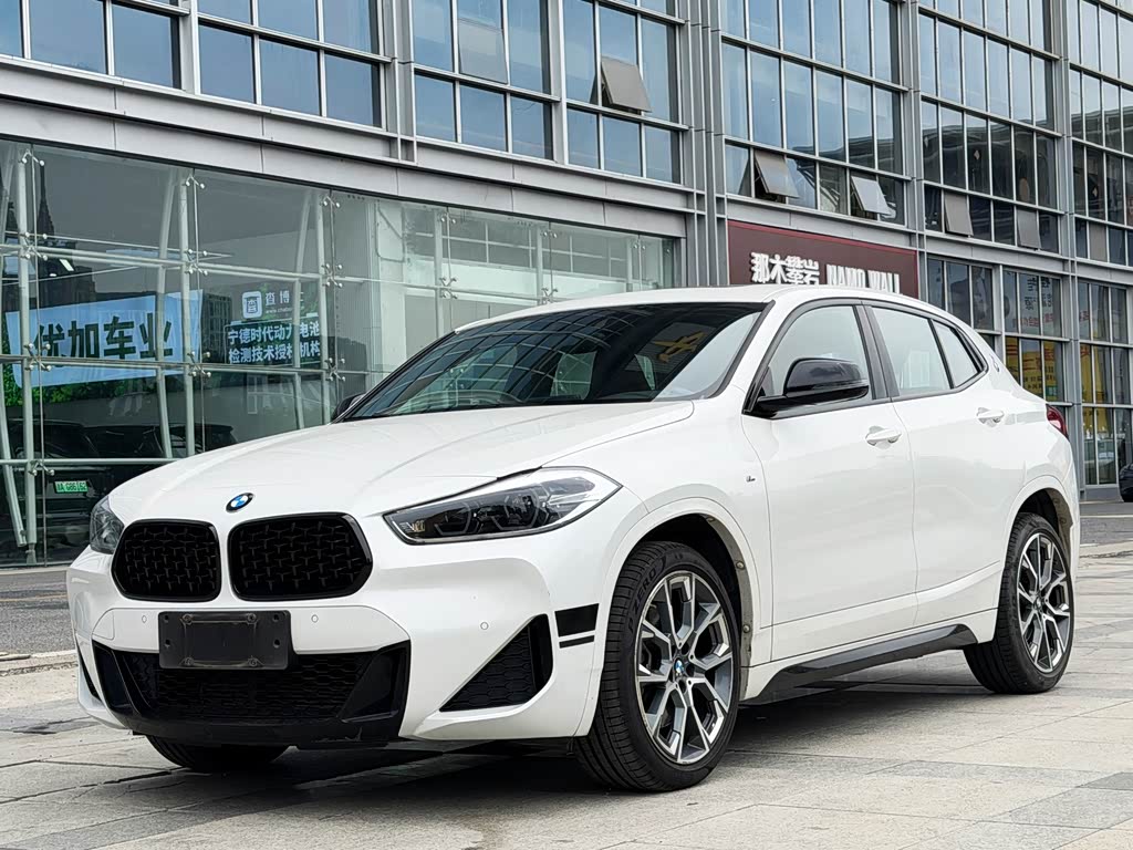 BMW X2