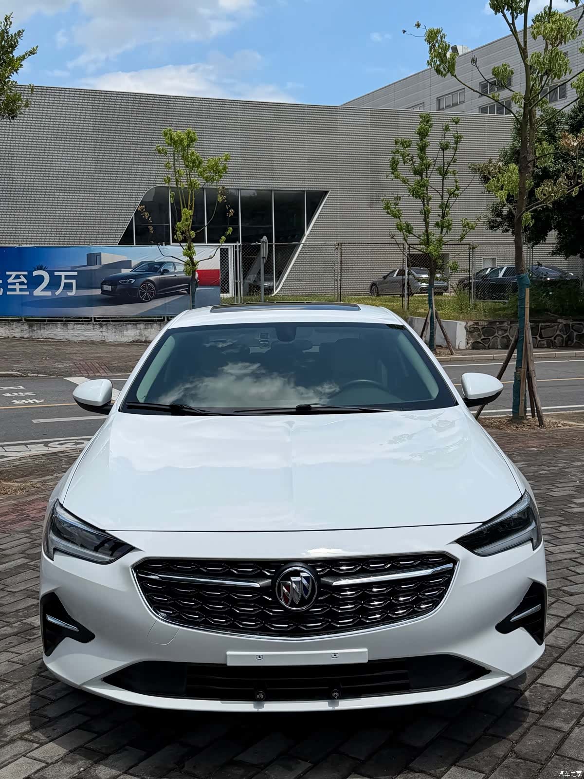 Buick Regal, 2021 3