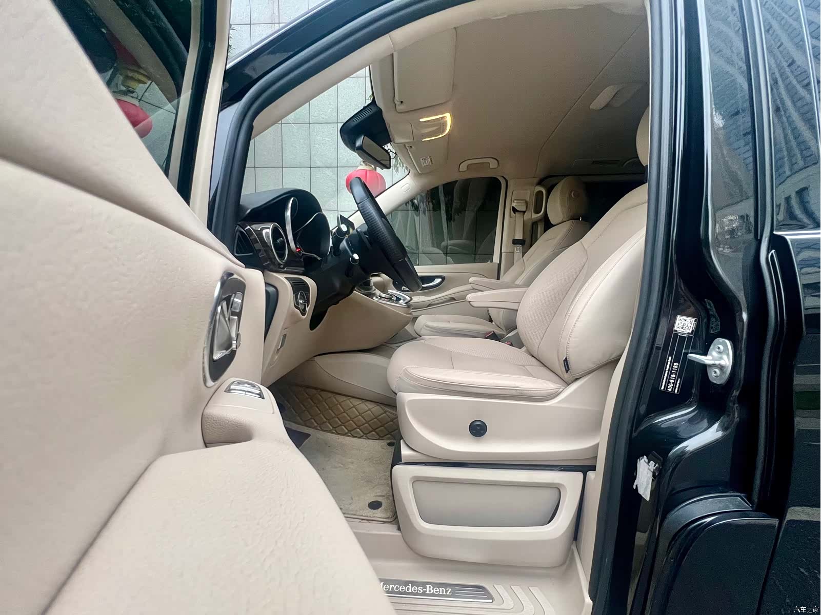 Mercedes-Benz V-Class, 2018 10